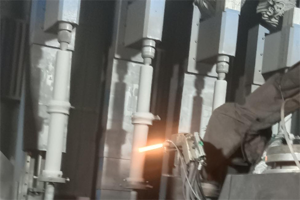 天盟公司金屬熱噴塗強化持續施工中 天盟公司金屬熱噴塗強化持續施工中