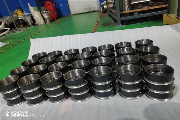 耐磨軸套表麵噴塗陶瓷塗層.jpg 耐磨軸套表麵噴塗陶瓷塗層.jpg